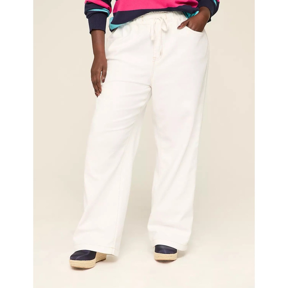 NWT Lane Bryant Pull-On High-Rise Knit Denim Straight Leg Jean White 26 Short